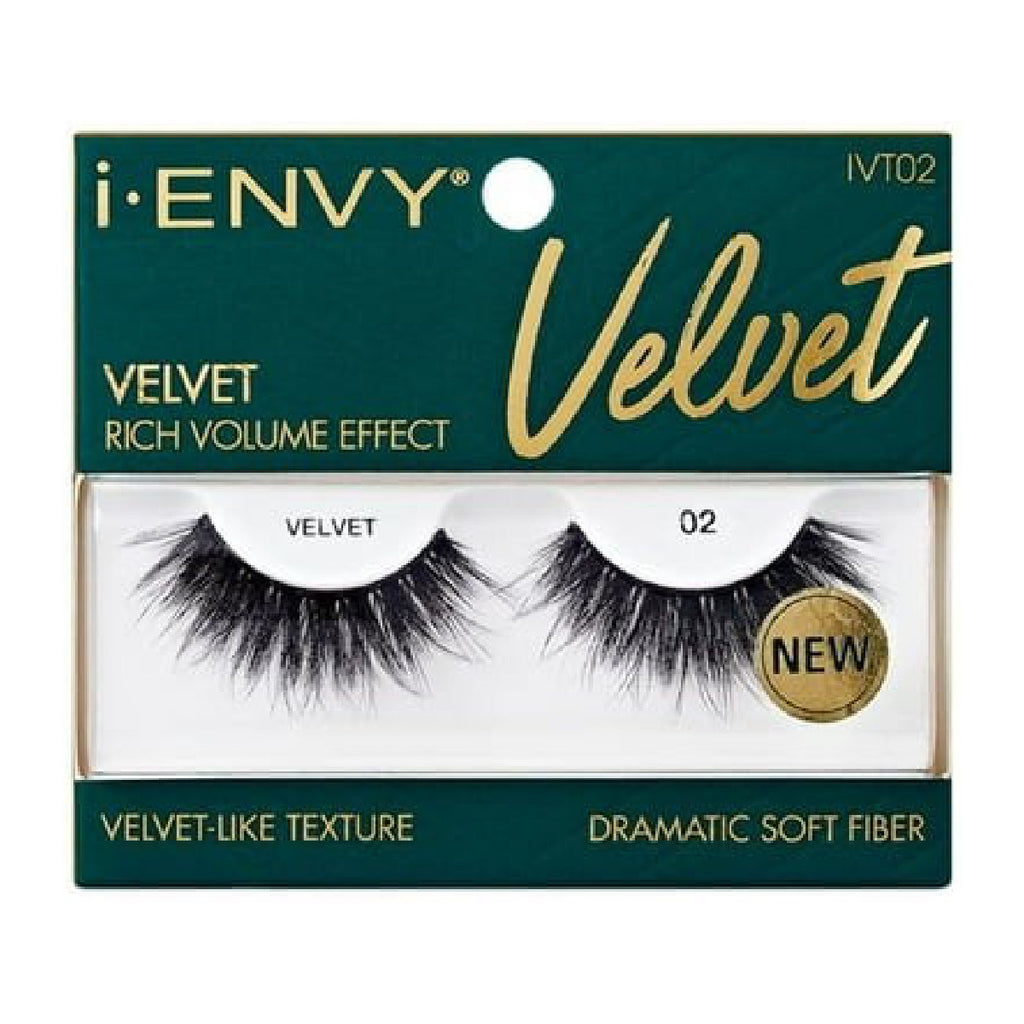 KISS #IVT02 LASHES